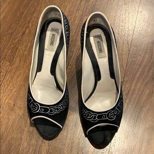 Moschino heels with hand painted chainlink!